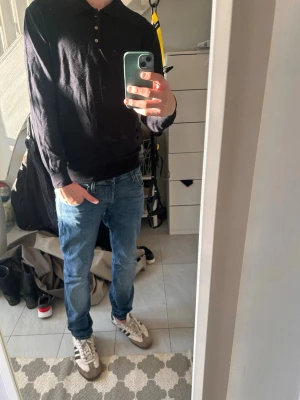 Tröja från Singular Society - Singular Society tröja med krage