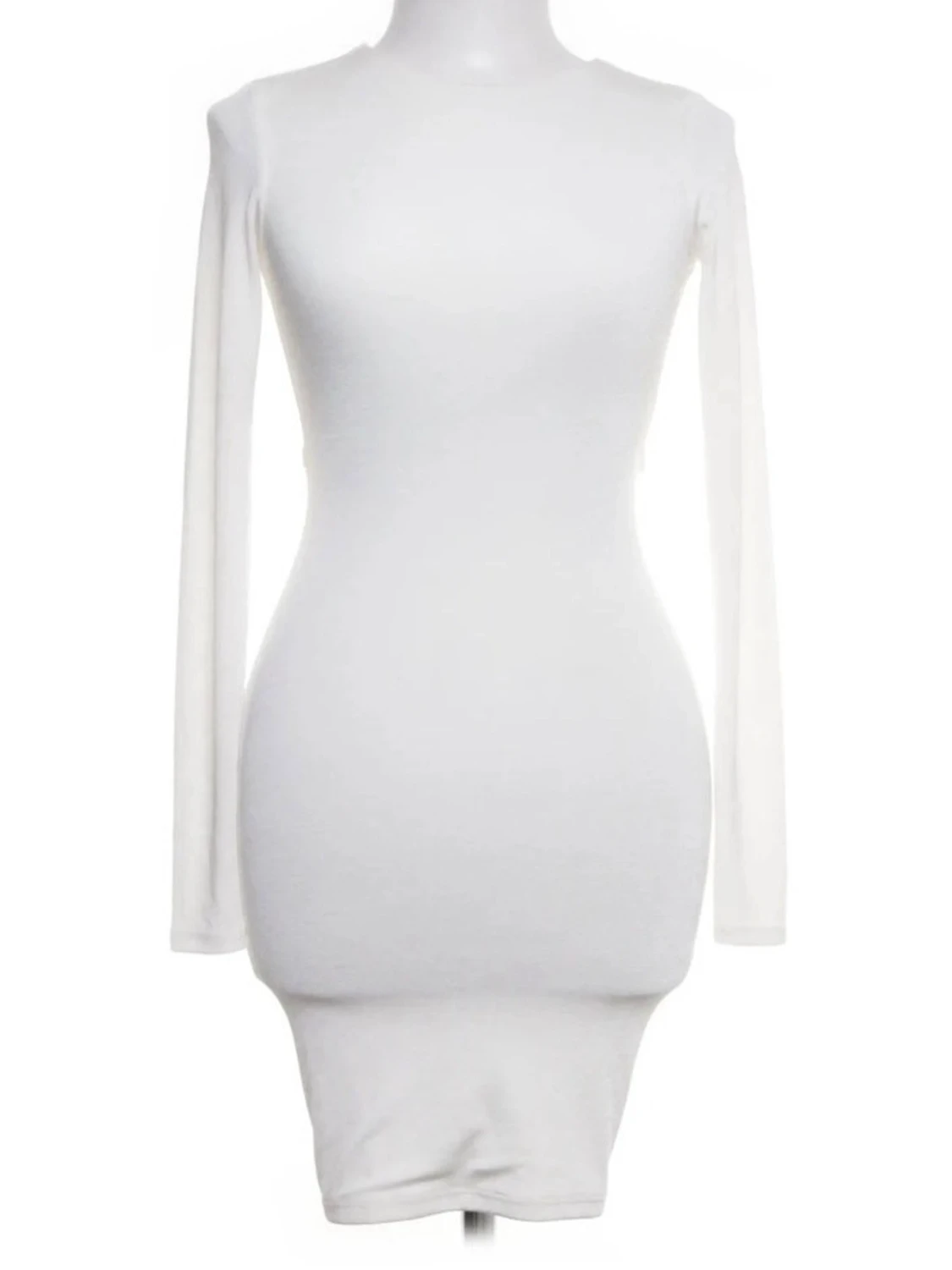 Vit långärmad klänning