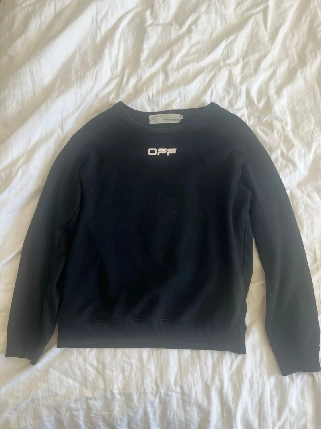 Off-White sweatshirt svart