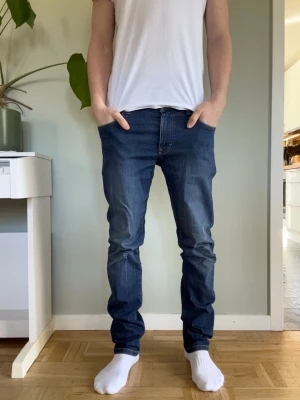 Hansen & Jacob Jeans - Blå, slim fit, nypris 2199kr, perfekt skick, 29/32