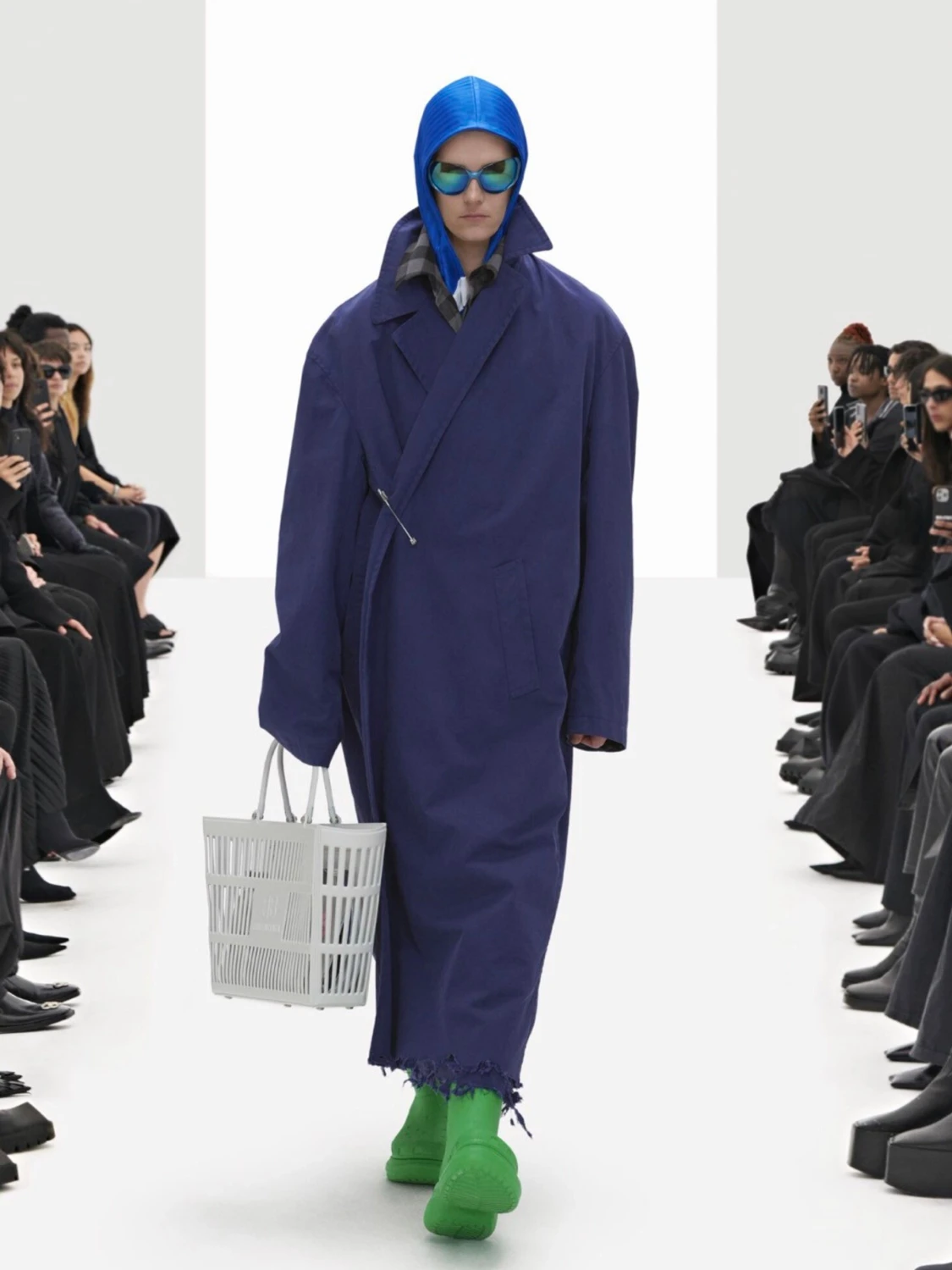 Balenciaga - 2