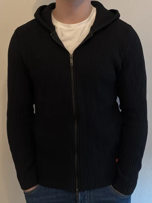 Stickad Zip Hoodie - - Condition: 8/10 - Color: Black - Size: M