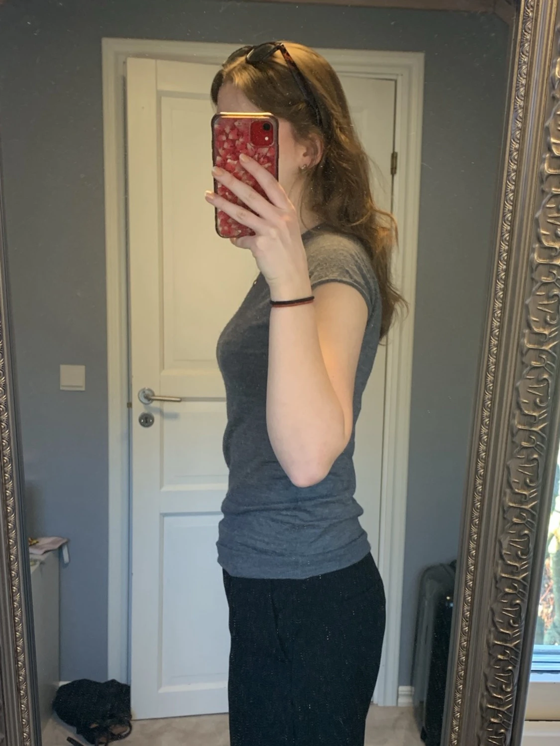 Grå stickad t-shirt - 2