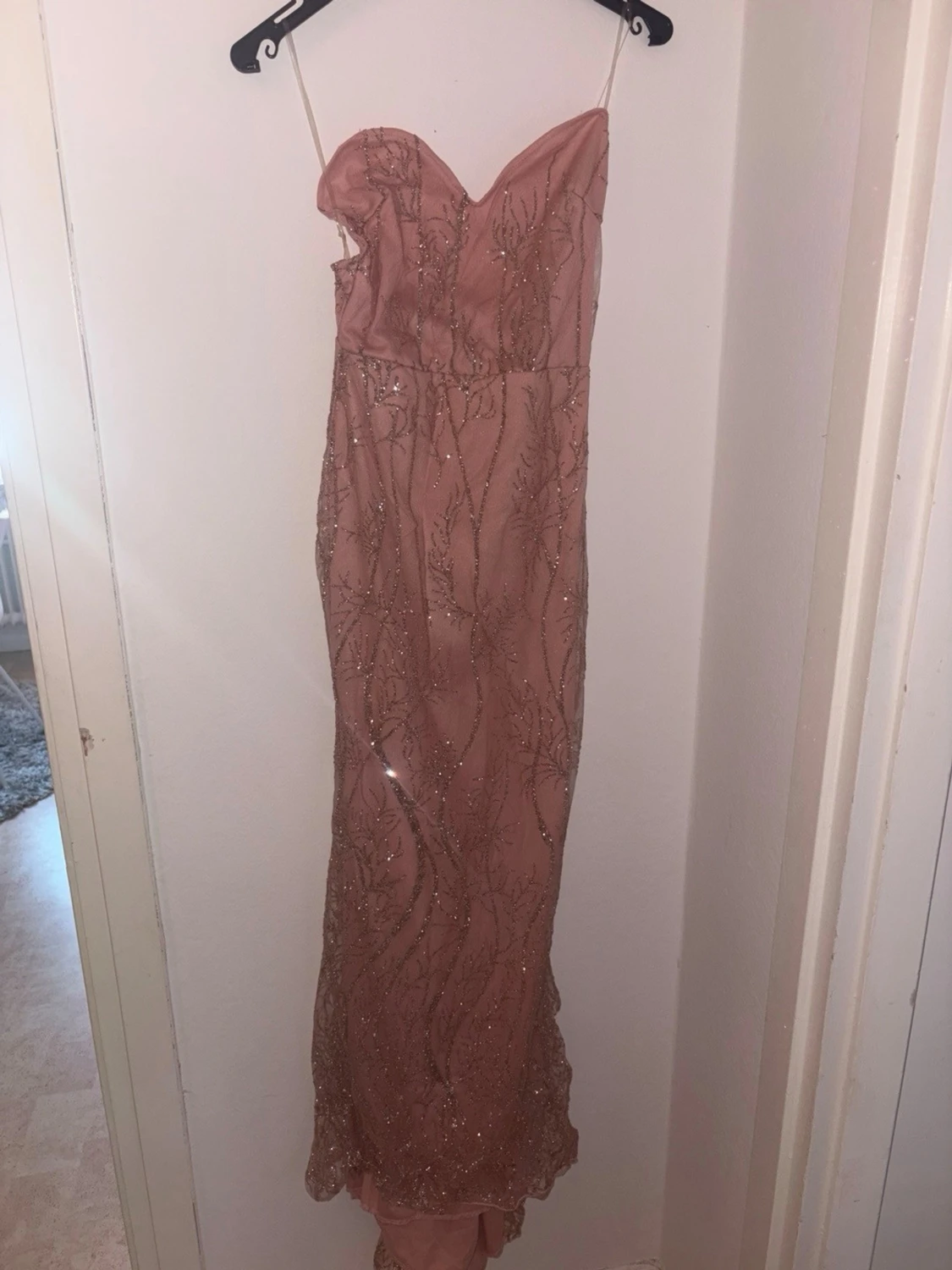 Rosa långklänning med paljetter