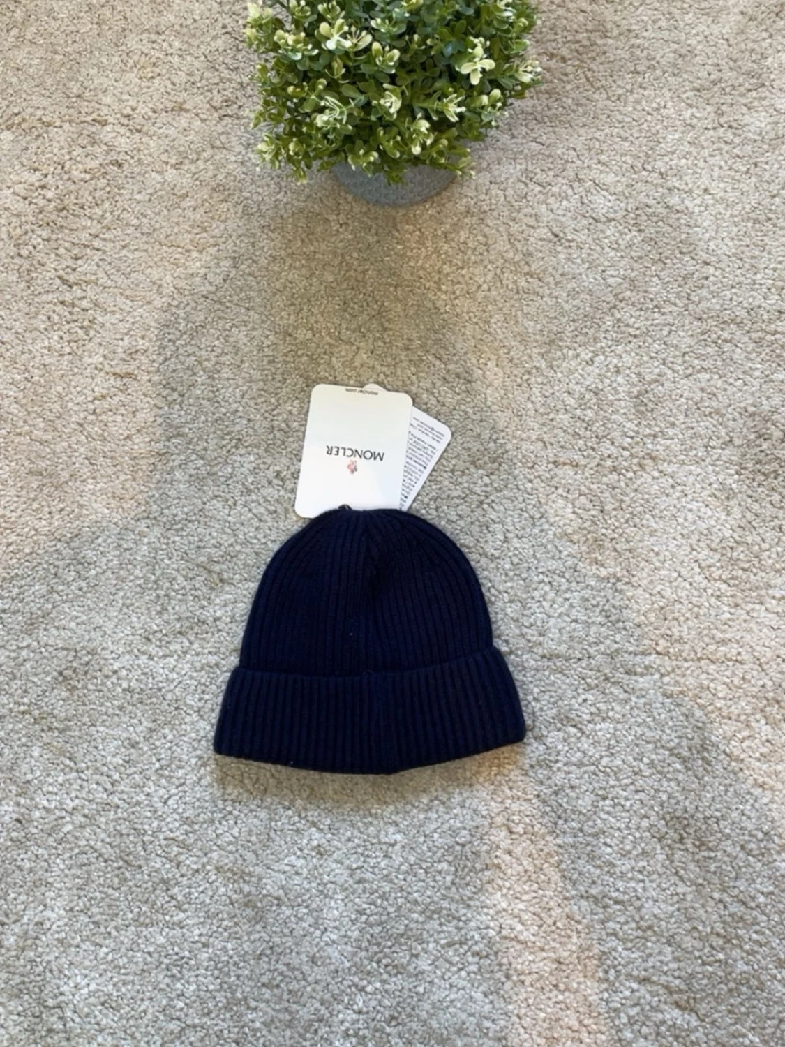 Moncler mössa - 1