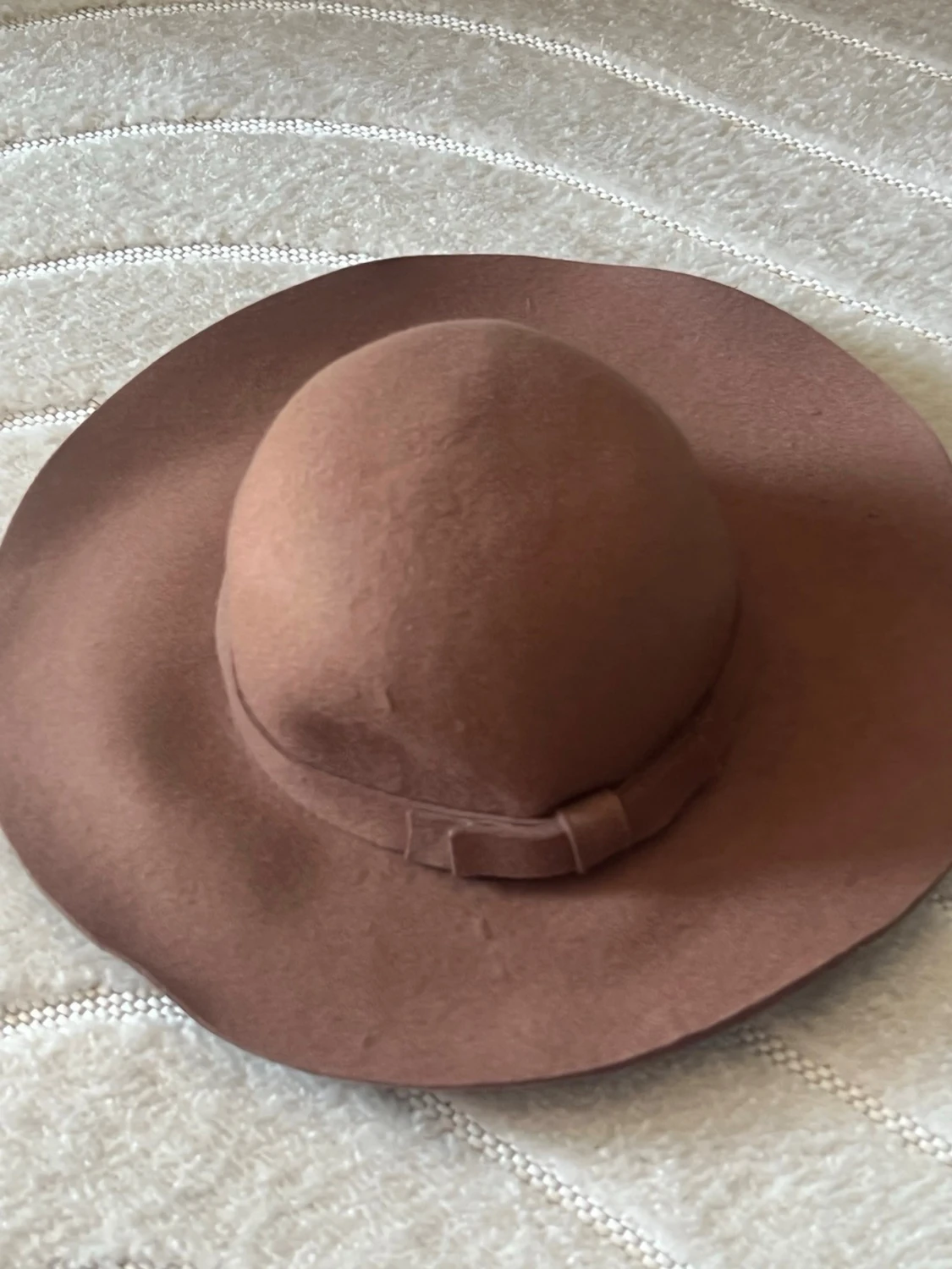 Brun bredbrättad filthatt - 2