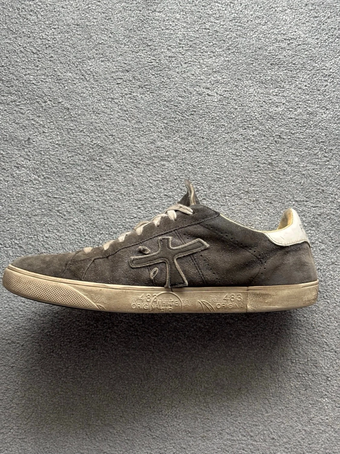 Blåa sneakers från Premiata i mocka - 1