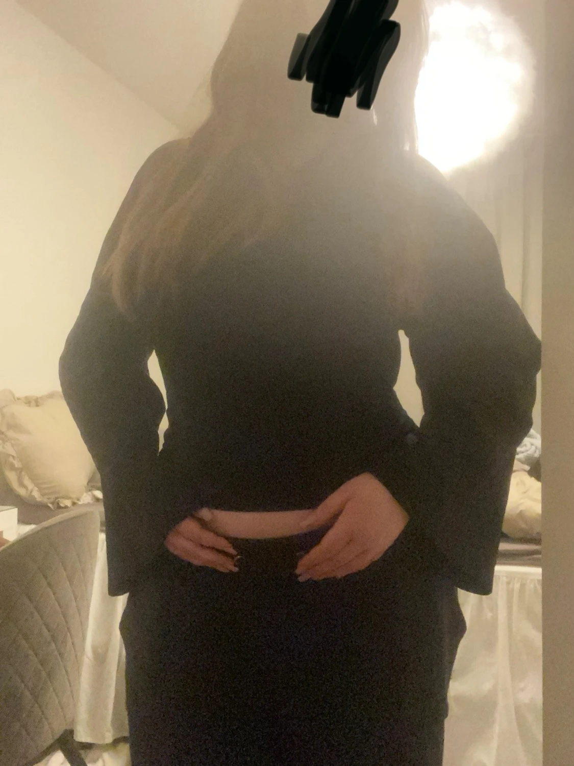 Svart croppad sweatshirt - 1