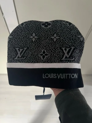 Mössa helt ny - Helt ny mössa