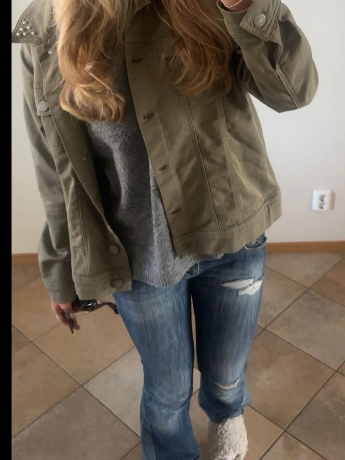 Olivgrön jeansjacka med nitar - 1