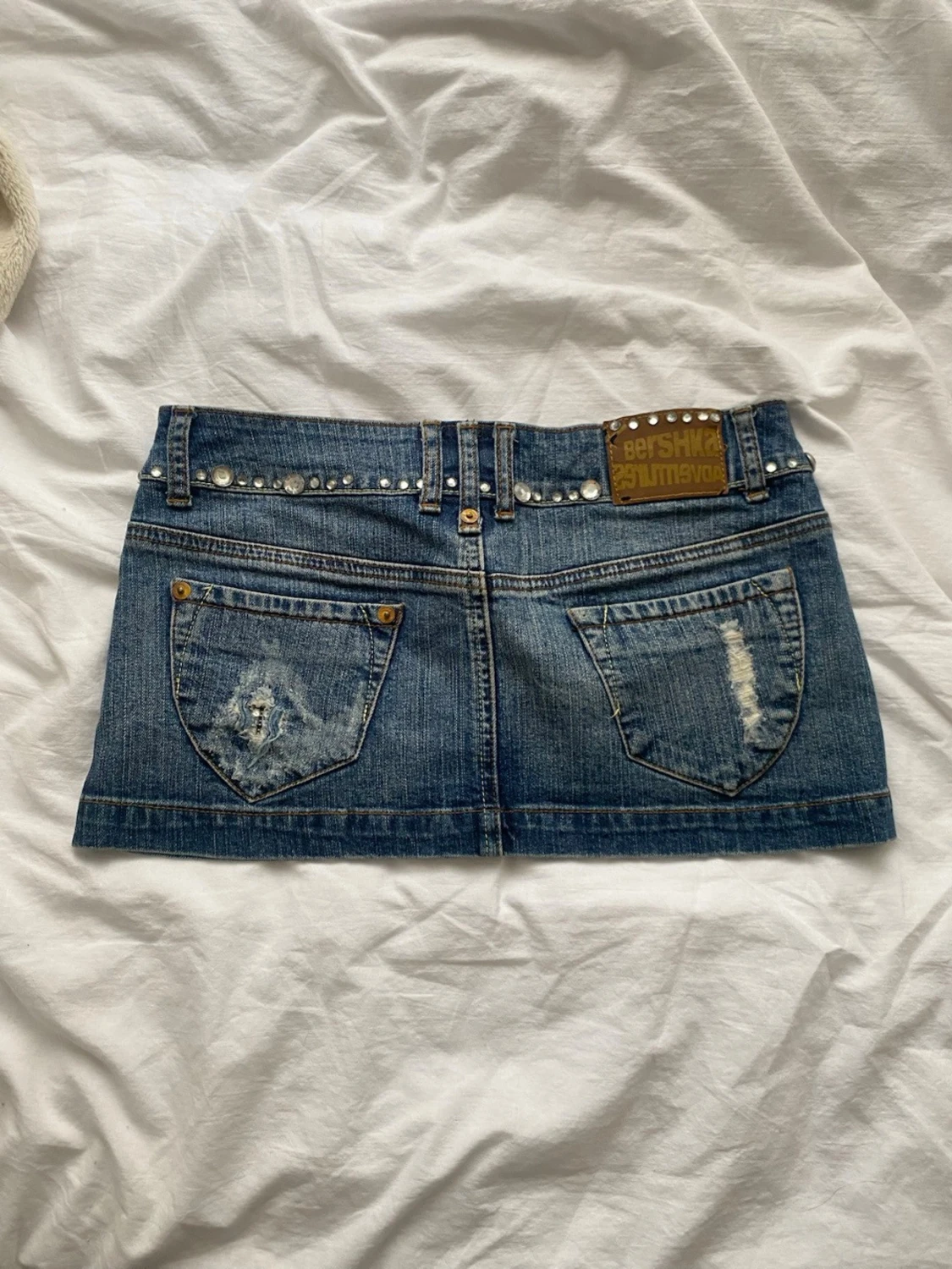 Kort jeanskjol