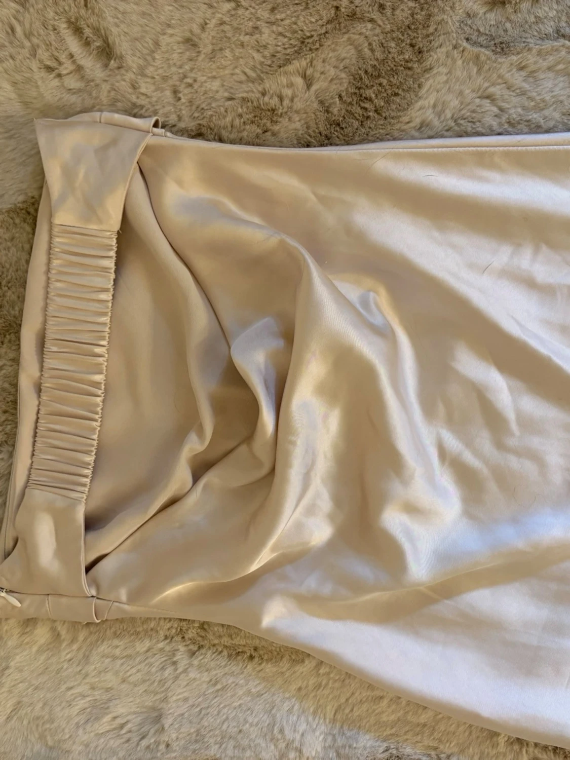 Vit axelbandslös långklänning - 3