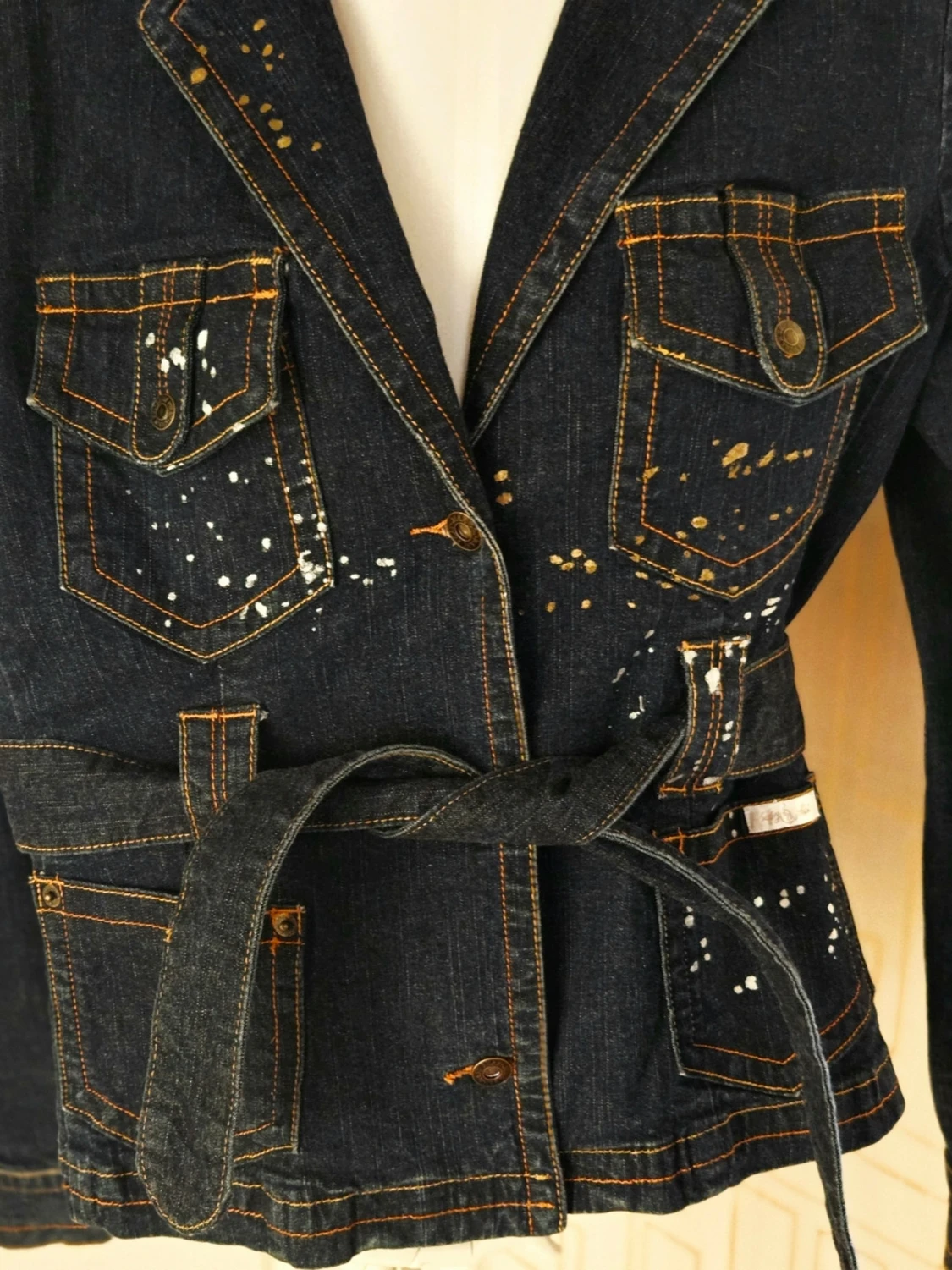 Baby Phat ÄKTA-Jeans Jacket-Y2K Gold Metallic Paint Splattered Stl XL, liten stl  - 1