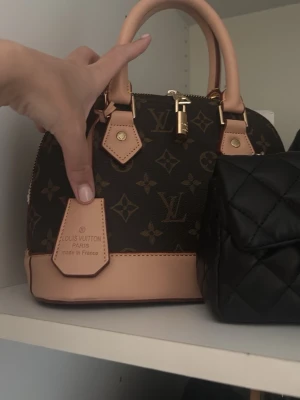 Ny väska  - Ny väska. Perfekt