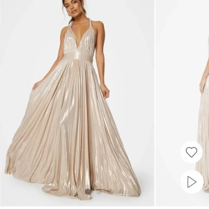 Balklänning  - Oanvänd balklänning med prislapp kvar! Den är upplagd för att passa någon som är ca 165 🩷nypris 1.600