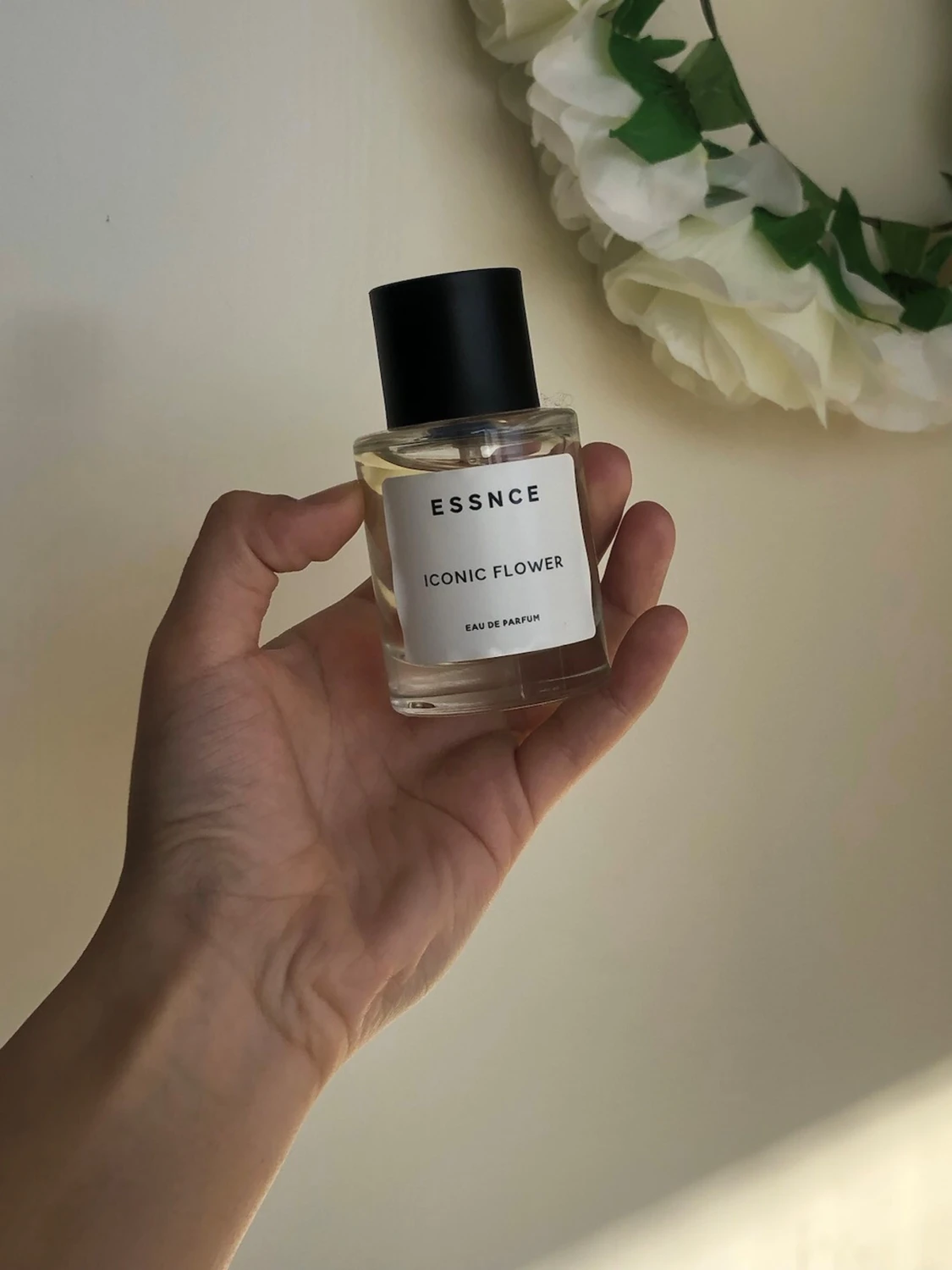 Essnce parfym iconic flower