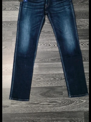 Replay anbass jeans herr - Helt nya Replay anbass jeans med alla lappar kvar L32 W32 Ordinarie pris 1699