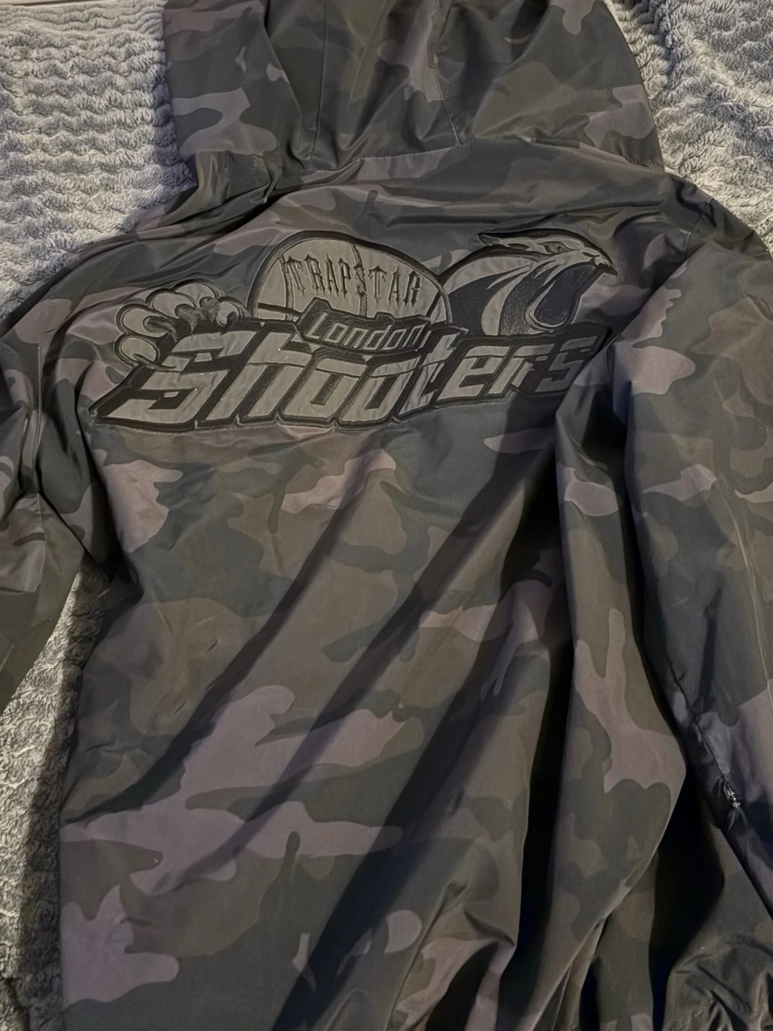 Svart camo vindjacka från TSN - 4