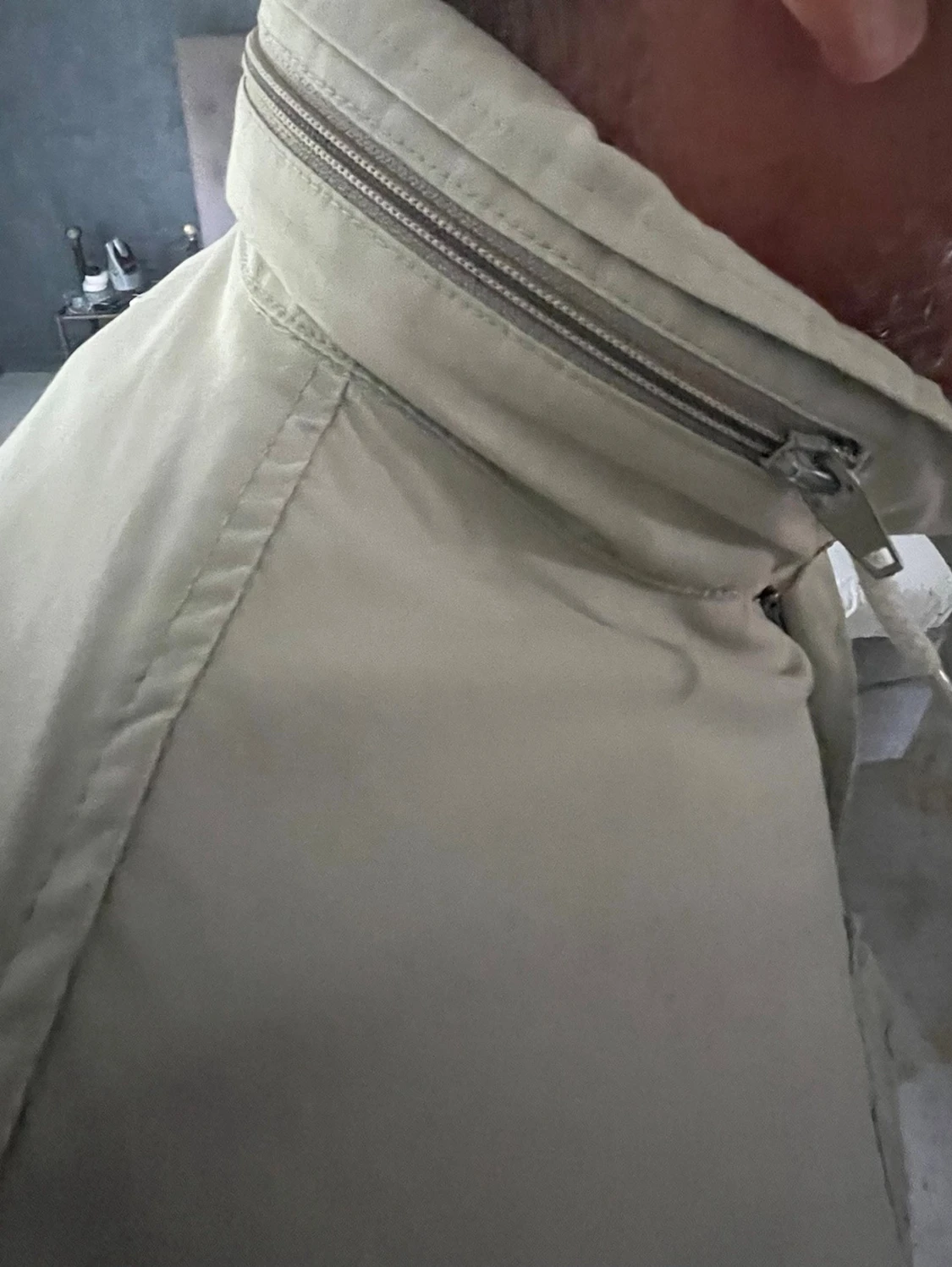 Beige parkajacka med fickor fjällräven  - 2