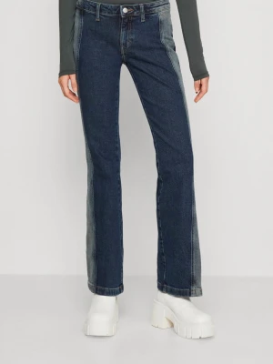 Weekday tvåfärgade bootcut jeans - Säljer ett par unika bootcut jeans från Weekday ❤️❤️