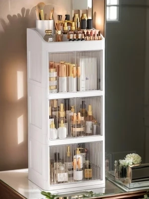 Make up storage with 3 drawers and top compartment - Practical makeup storage with three transparent drawers and an organized top compartment. Perfect for keeping track of makeup, skin care products and accessories. The boxes have handles for easy access. Assemble to make a picture  Shipping same day if you order before 12;00