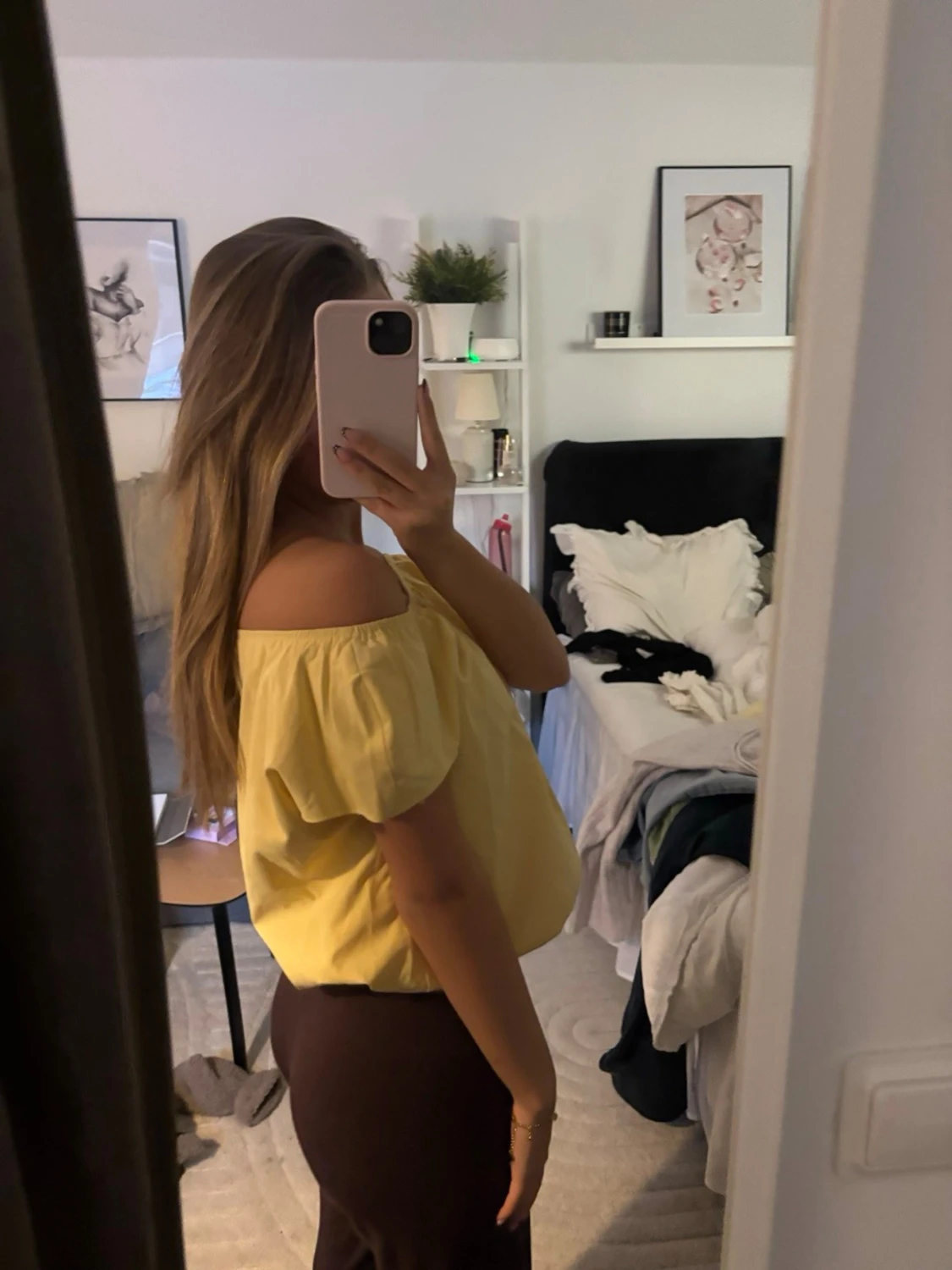 Gul offshoulder topp  - 2