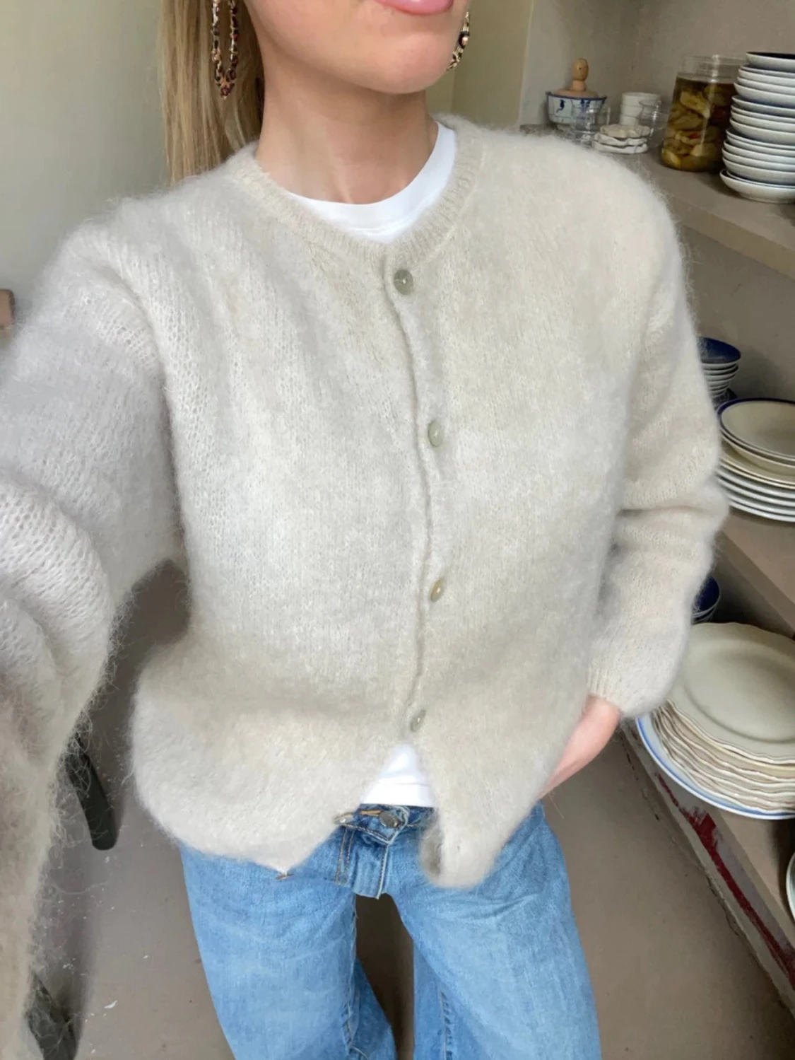 Beige fluffig kofta i mohairmix