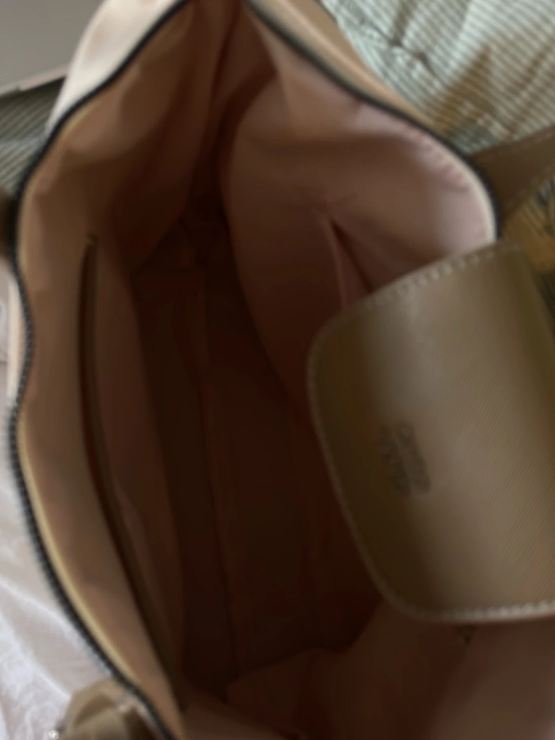 Beige handväska  - 1