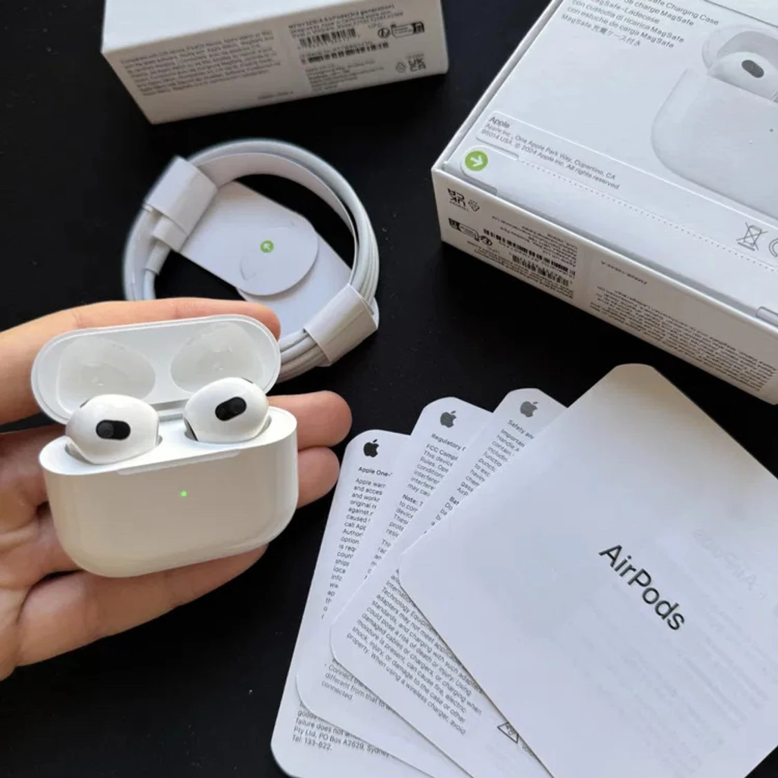 AirPods Gen 3 Nya - 1