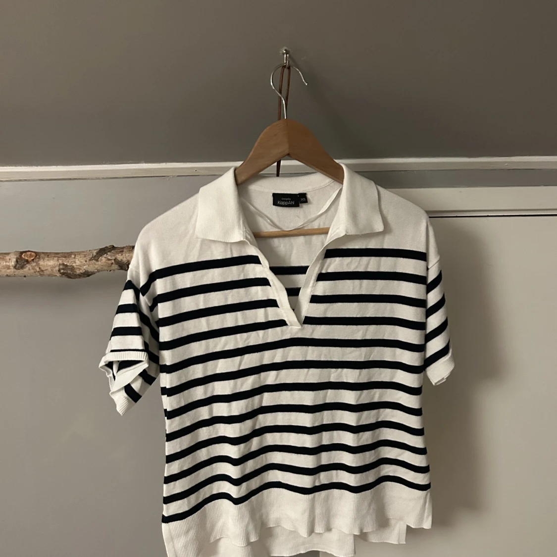 Tunn stickad T-shirt