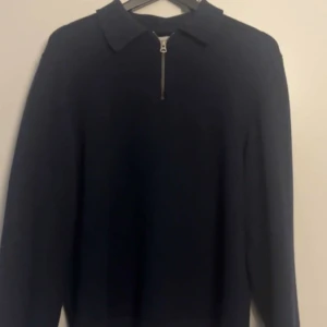 dobber, half-zip storlek M - fin dobber tröja, andvänd ett fåtal gånger. Bara att höra av er om ni har några frågor!