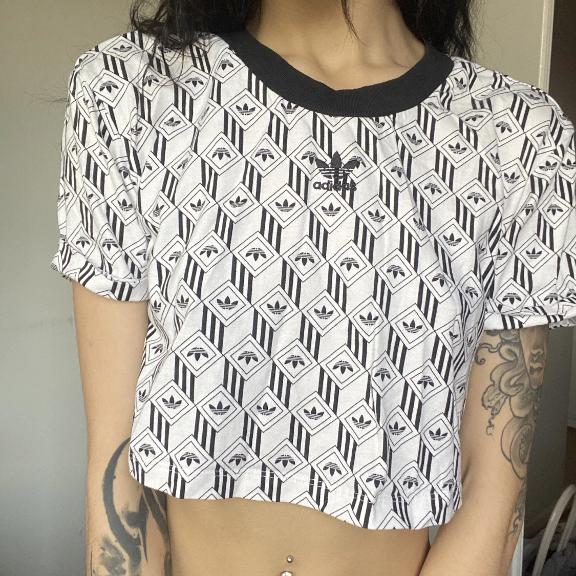 ADIDAS croptop - 91