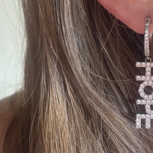 Ioako örhänge  - Så fint 