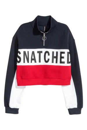 Cropped Hoddie - Croppad hoddie från H&M, köpt för 250kr använd fåtal gånger. 