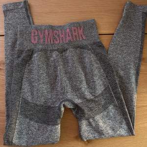 Gråa seamless tights från Gymshark i modellen ”flex” 🦈💕  Storlek S. 