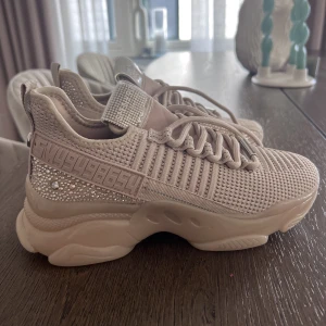 Steve Madden skor  - Helt nya Steve Madden skor. Storlek 38 