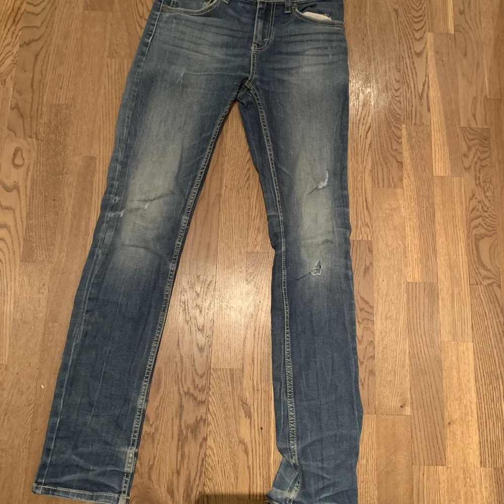 Skitsnygga Levis jeans som blivit för små. Straight-slim. Jeans & Byxor.