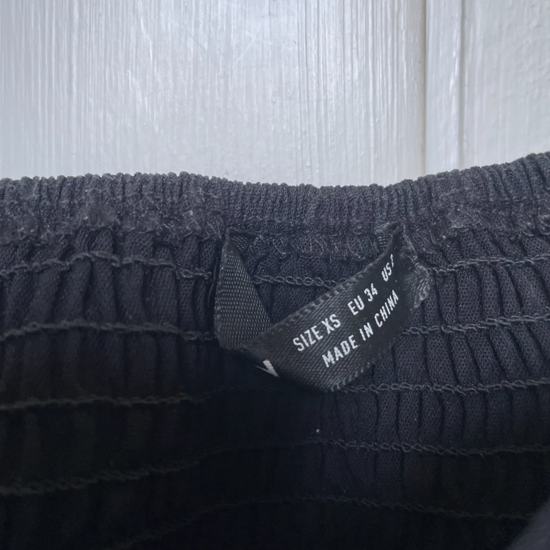 Svart volangtopp - 90