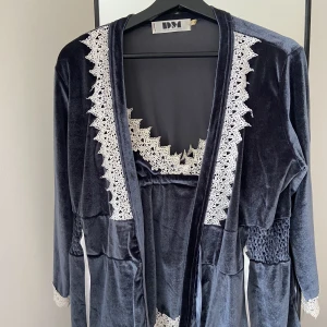 Pyjamasset - Pyjamasset i jättefint skick. Knappt använd. Storlek S. 