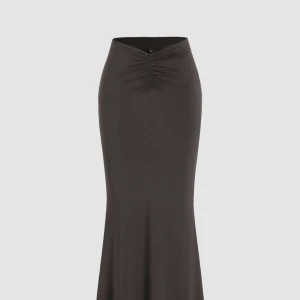 Kjol - Jättefin oanvänd kjol, kommer med sin originala förpackning.