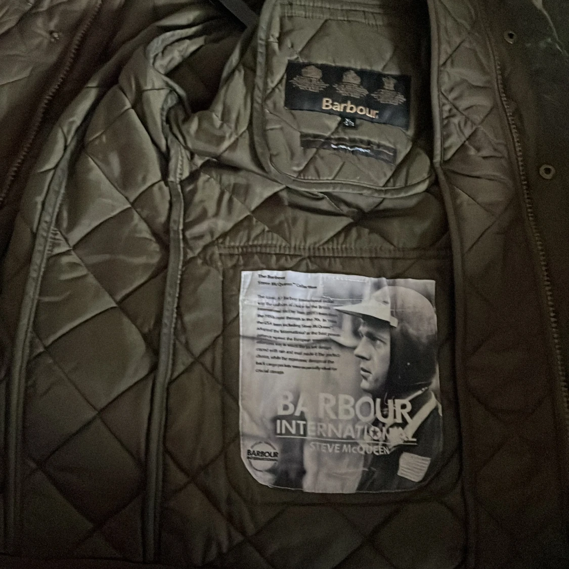  Militärgrön Barbour jacka  - 91