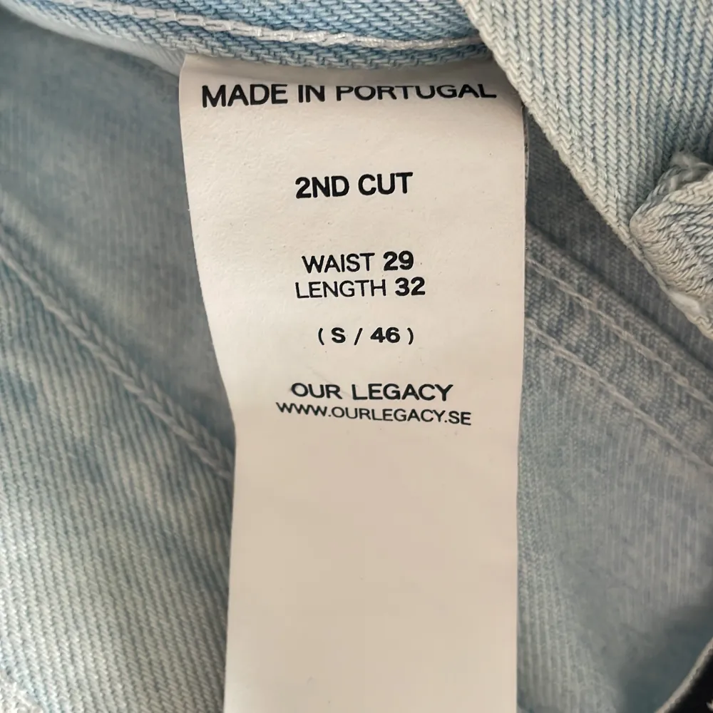 Our legacy jeans köpta på Herr Judit, nice casual passform 2d cut  Perfekt kondition. Jeans & Byxor.