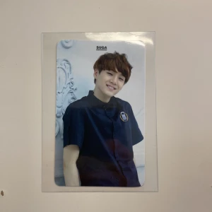 yoongi photocard  - Säljer bts yoongi pc i mycket bra skick. 🤍🤍