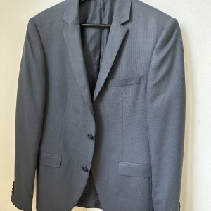 Jack & Jones, Kavaj, Strl 46 - Fint skick. Mörkblå. Premium by Jack & Jones.