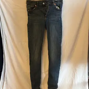 Monki jeans 29, skick bra