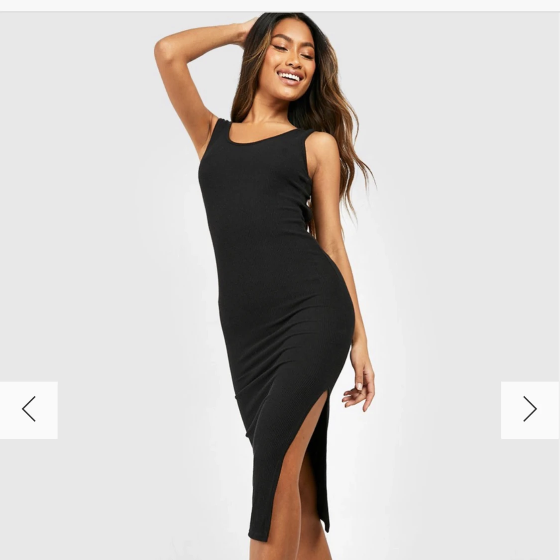 Svart ribbad sommarklänning med slits - 91