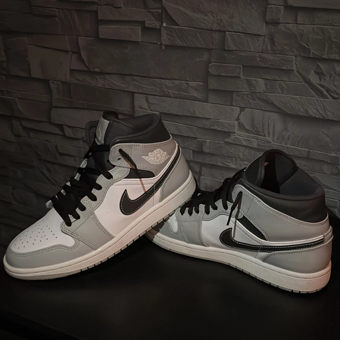 Jordan 1 mid light smoke grey - 91