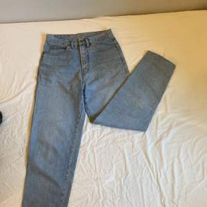 Snygga diesel jeans byxor som är köpa second hand. Använda men i bra skick 