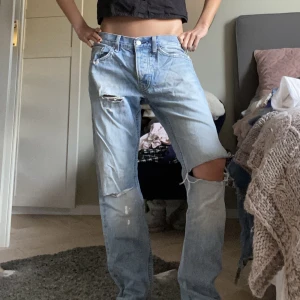 Crocker jeans - Skitsnygga baggy jeans från crocker, midjemåttet är 31 men sitter bra på mig som brukar har 25/26/27 i midjestorlek