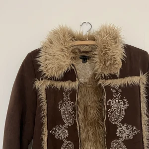 Kappa - Jättefin kappa från Axara. Storlek M men skulle säga att den passar S-M.   Priset är ex. frakt.